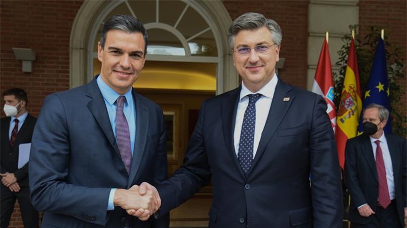 Plenković i Sánchez: Ujedinjeni smo u osudi agresije na Ukrajinu i solidarni prema ukrajinskom narodu 